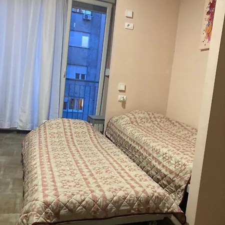 Anrora 4 Apartment *