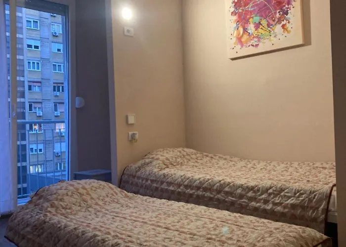 Anrora 4 Apartamento